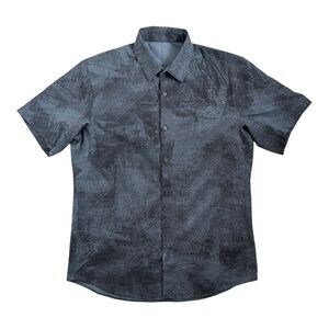 Lululemon Men's L Airing Easy Performance Short Sleeve Button Up Patterned Shirt